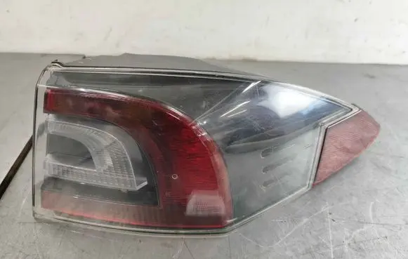 Tesla Model S Rear/tail lights 600592100E