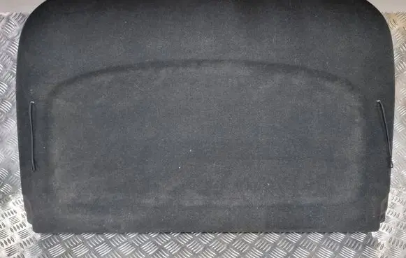Parcel shelf