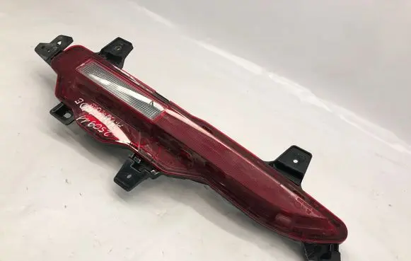 Hyundai Palisade Rear bumper light 92405