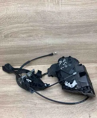 Volvo V50 Front door lock 30753655 WithPlug