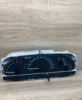 Opel Vectra B Speedometer (instrument cluster) 24422215RN 110008911