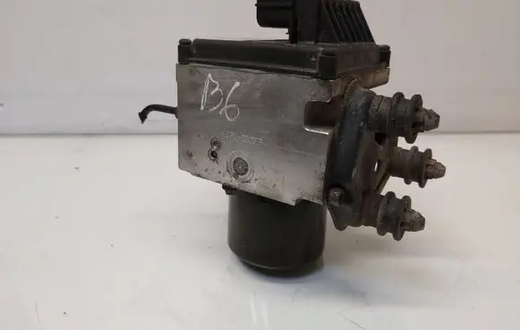 Volkswagen PASSAT B6 ABS Pump 3C0614109S