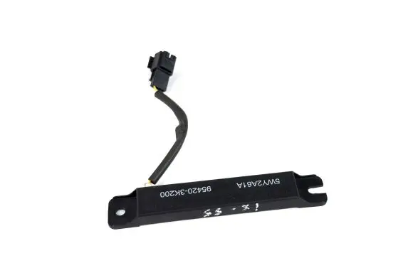 Hyundai ix 55 Aerial antenna amplifier 954203k200