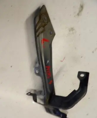 Renault Megane IV Fender mounting bracket