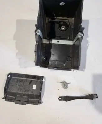 Ford Kuga II Battery box tray AM511072BAD