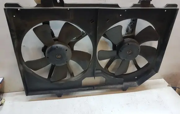 Nissan X-Trail T30 Electric radiator cooling fan