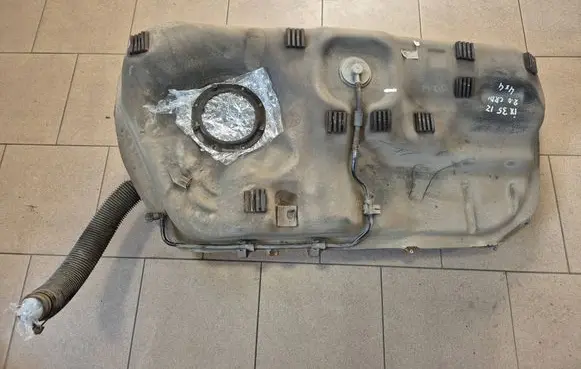 Hyundai ix35 Fuel tank 311002Y000