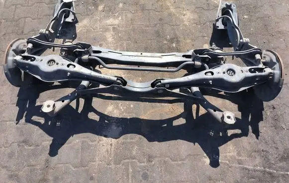 Volkswagen PASSAT B8 Rear axle beam 