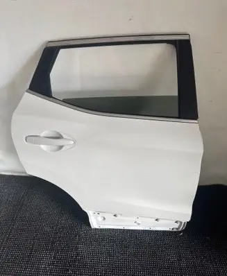 Nissan Qashqai Rear door OAB