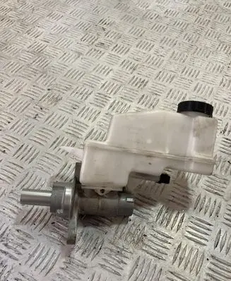 Toyota Yaris XP210 Brake fluid reservoir PK17665