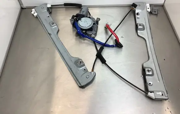 Nissan Murano Z50 Front door window regulator motor 11019 80731CA00A 0176063A