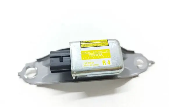 Toyota Prius (XW20) Airbag deployment crash/impact sensor 8983347030 1879000911