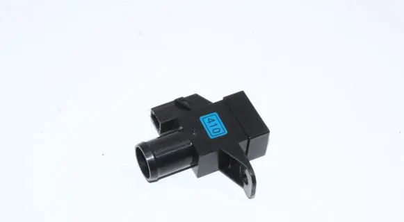 Nissan Juke I F15 Oil temperature sensor 