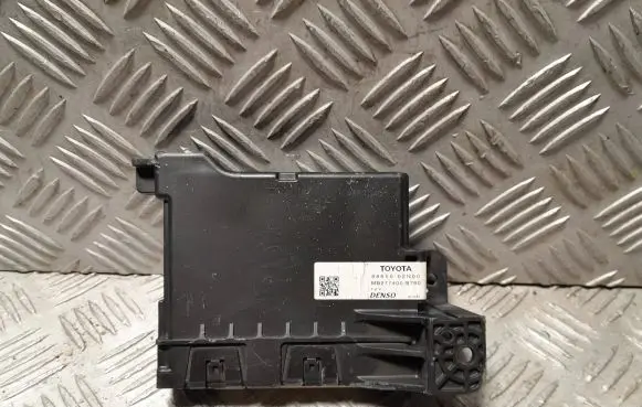 Toyota Auris E180 Other control units/modules 8865002N00 MB2774008780