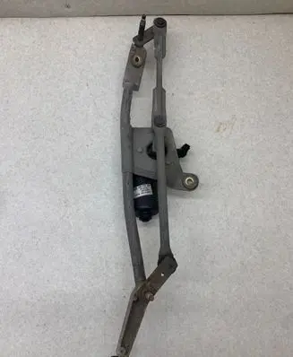 Volvo V70 Front wiper linkage and motor 404775 09151848 2403A