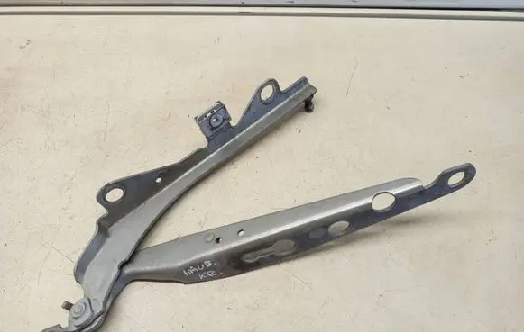 Volvo XC70 Engine bonnet/hood hinges 