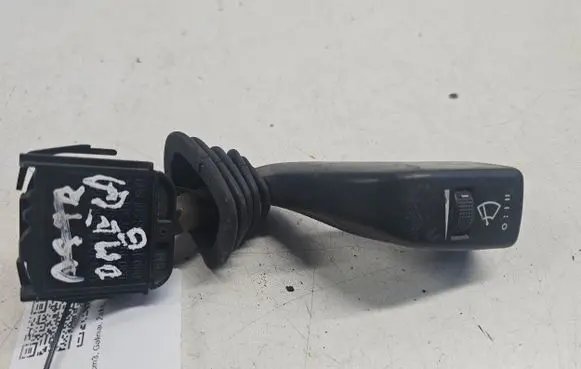 Opel Omega B1 Wiper control stalk 090494655
