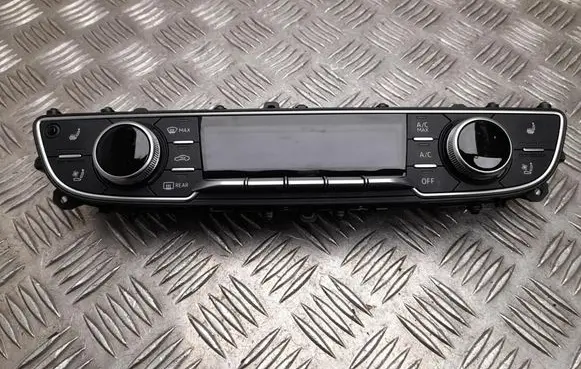 Audi Q7 4M Climate control unit 4M0820043AB
