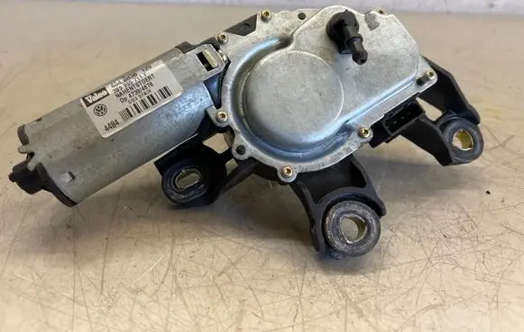 Volkswagen PASSAT B6 Rear window wiper motor 3B9955711F 404883B 47394878