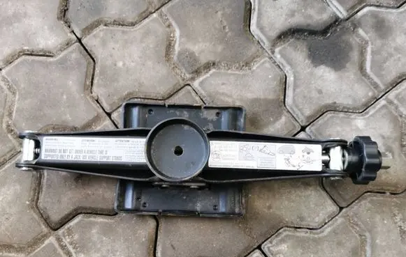 Mercedes-Benz B W245 Lift Jack A1685830715