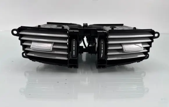 Mercedes-Benz E W212 Dash center air vent grill 06825001 212830255 A2128302554