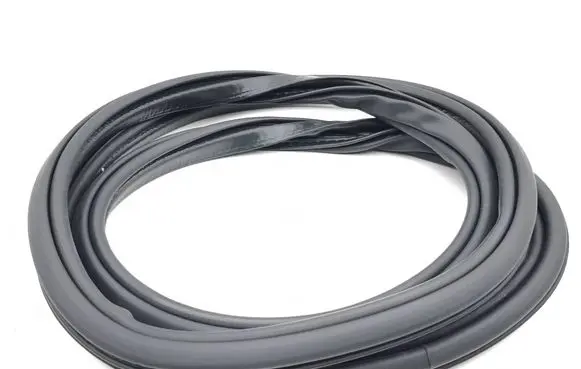 Volvo V60 Rear door rubber seal (on body)