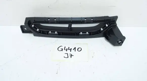 Hyundai Kona I Front bumper mounting bracket 86546DDAA0
