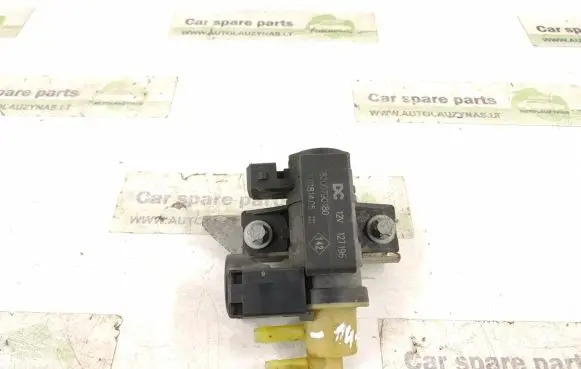 Mercedes-Benz A W176 Air pressure sensor 8200790180 6071530028