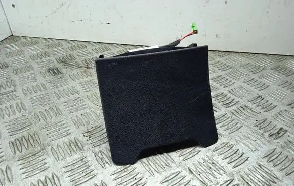 Mercedes-Benz CLS C219 Glove box central console A2385407512