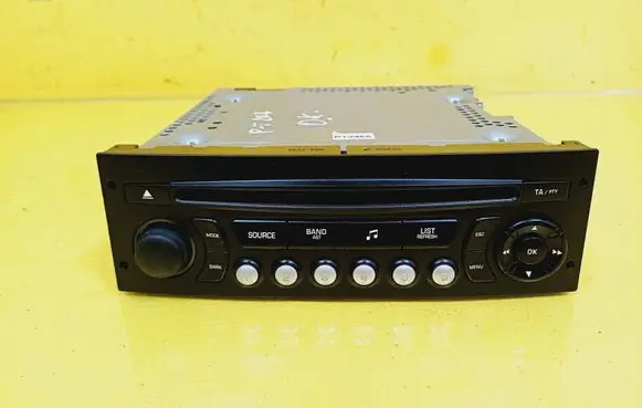 Peugeot 207 Radio/CD/DVD/GPS head unit 96775574XT