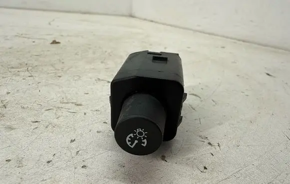 Chevrolet Camaro Panel lighting control switch 84580496