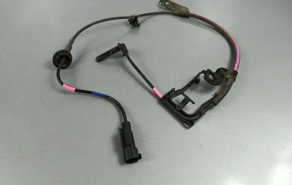 Mitsubishi Eclipse ABS brake wheel speed sensor 52291538A