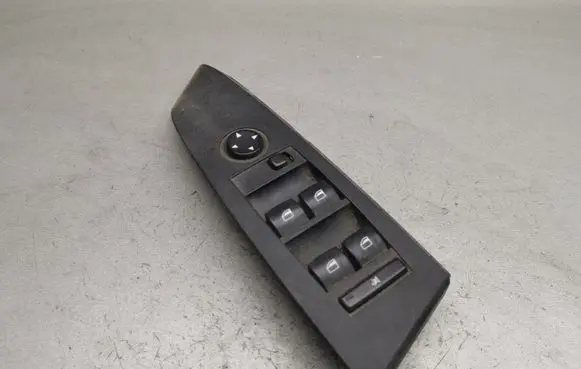 BMW 5 E60 E61 Electric window control switch 6951904