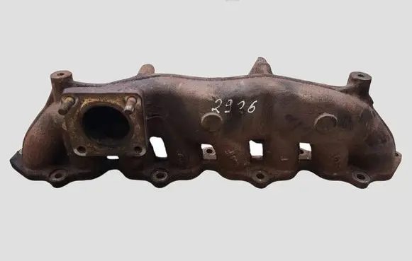 Jeep Cherokee KJ Exhaust manifold