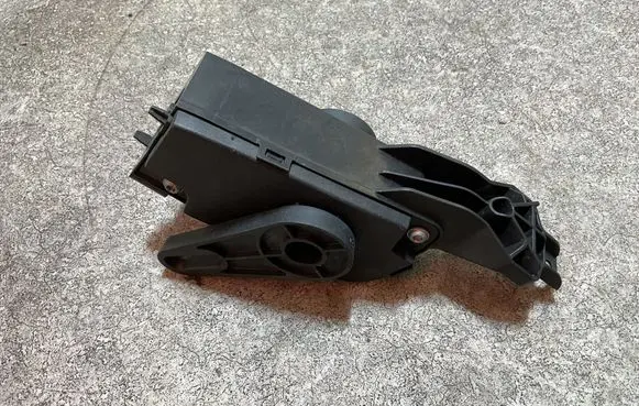 BMW 2 F44 Radiator active air flap actuator 