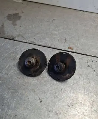 Volkswagen Transporter - Caravelle T4 Nuts/bolts 703883300