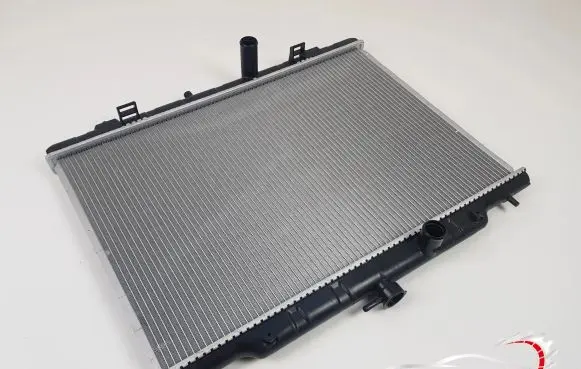 Nissan X-Trail T31 Coolant radiator 21400JM00A 606791