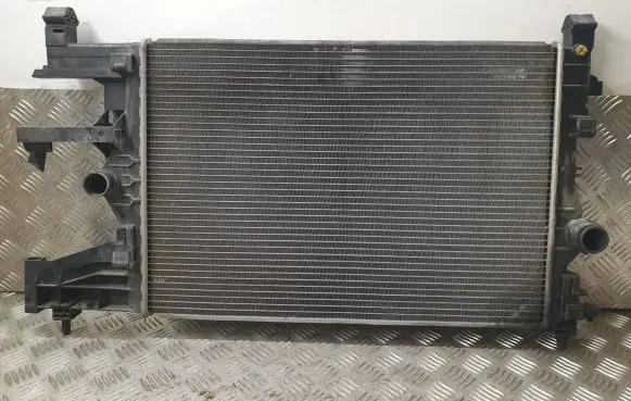 Opel Astra J Coolant radiator 13267655