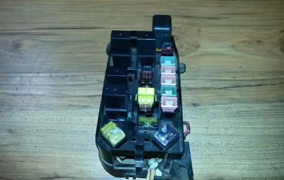 Mitsubishi Colt Fuse box set