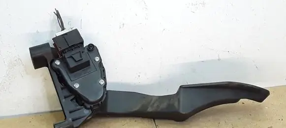 Opel Zafira A Accelerator throttle pedal 01094603
