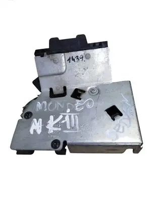 Ford Mondeo Mk III Tailgate/trunk/boot lock/catch/latch 3S71A43102AC