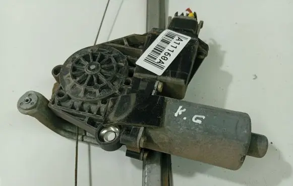 Opel Zafira A Rear door window regulator motor 