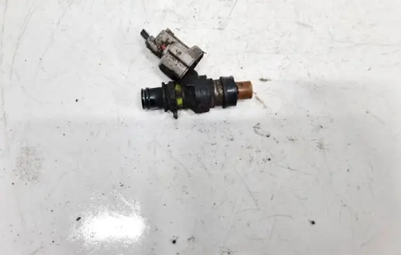 Subaru Legacy Fuel injector FBYCG50 5005X06