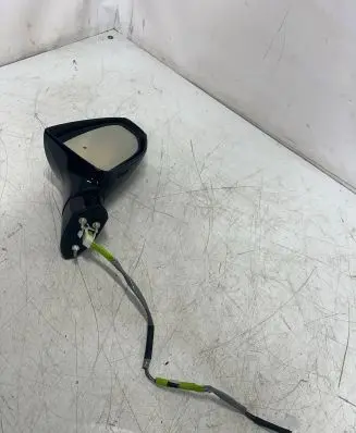 Lexus ES 300h Front door electric wing mirror E13049704