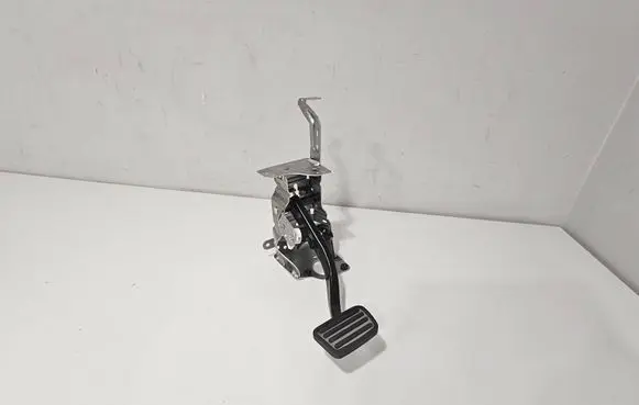 Chevrolet Corvette C8 Brake pedal 84948298 13597424 13583371