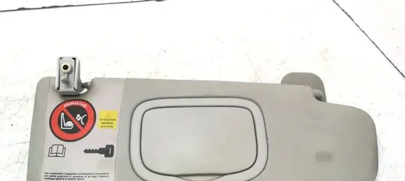 Alfa Romeo 159 Sun visor