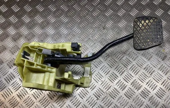 BMW 5 E60 E61 Brake pedal 6759944 14416710