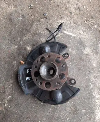 Mercedes-Benz A W168 Front wheel hub spindle knuckle