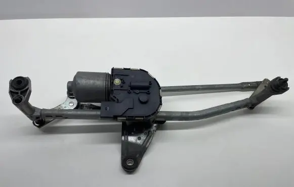 Volkswagen PASSAT B6 Wiper motor 1397220533 0719100752