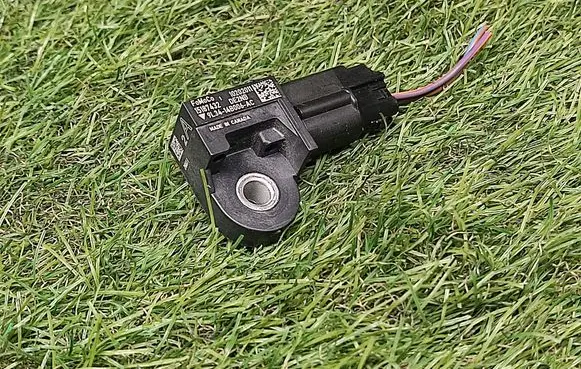 Ford Explorer Airbag deployment crash/impact sensor 9L3414B006AC